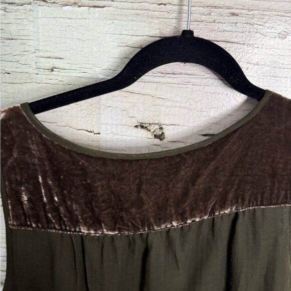Banana Republic Dark Green V-Neck Dress size 4 - Picture 5 of 7